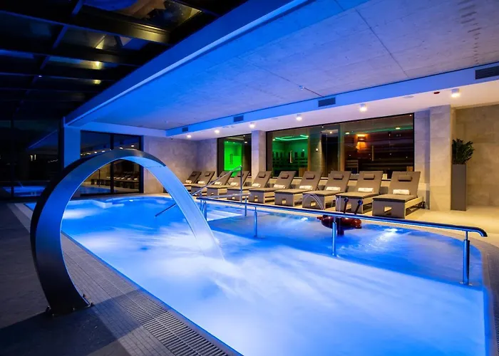 Hotel Beskid Balneo Medical Resort & Spa Piwniczna-Zdroj photo