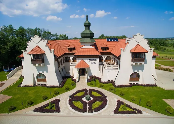Hotel Kasztel Rzezawa photo